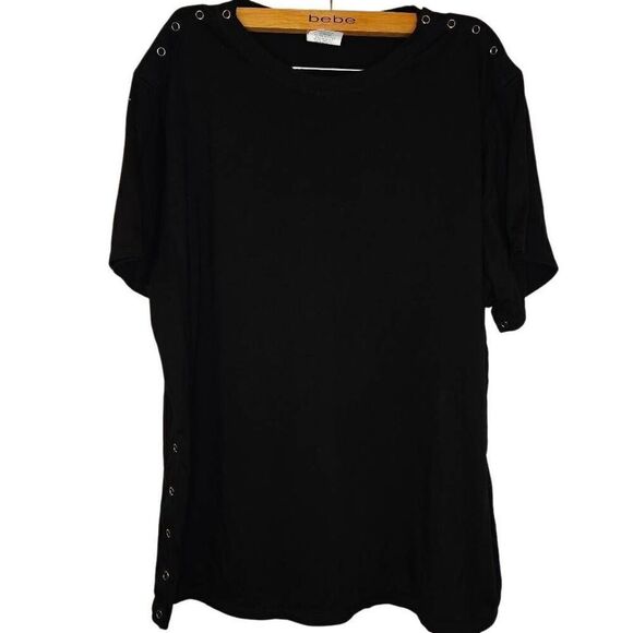 Renova Black Snap Button Detail Tee - Picture 1 of 7